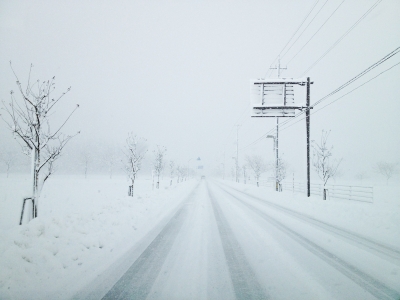 soku_09159.jpg :: 風景 自然 雪景色 雪道 道路 