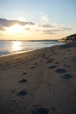 soku_09353.jpg :: 風景 自然 海 ビーチ 砂浜 風景 自然 空 夕日 夕焼け 日没 