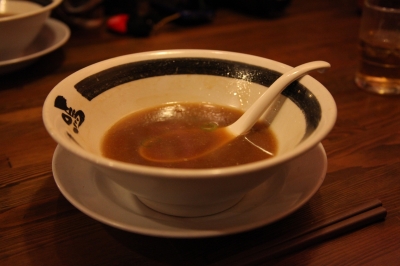soku_10318.jpg :: 食べ物 麺類 ラーメン 醤油ラーメン 完食 