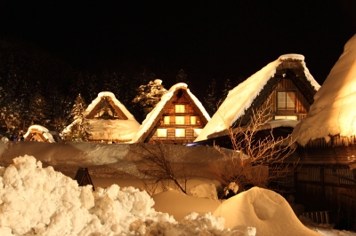 soku_10355.jpg :: 風景 自然 雪景色 夜景 白川郷 色 光 ライトアップ 