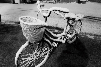 soku_10576.jpg :: 風景 自然 雪景色 街の風景 自転車 