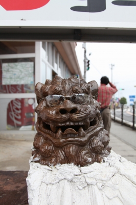 soku_11528.jpg :: 建築 建造物 神社 狛犬 シーサー 