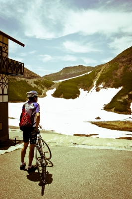 soku_11562.jpg :: 風景 自然 山 乗鞍岳 畳平 乗り物 交通 その他の乗り物 自転車 