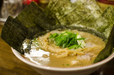soku_15947.jpg :: 食べ物 麺類 ラーメン とんこつラーメン 