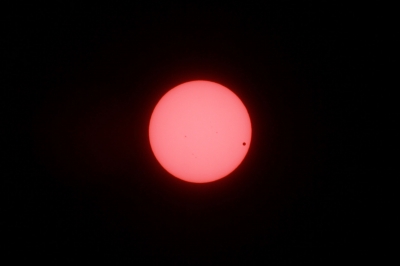 soku_17216.jpg :: 風景 自然 天体 太陽 金星太陽面通過 @宮崎県 赤外線フィルタ 