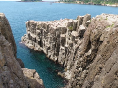 soku_18137.jpg :: 風景 自然 海 岩 柱状節理 