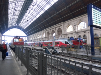 soku_18426.jpg :: ハンガリー ブダペスト 駅  