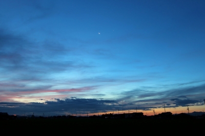 soku_18964.jpg :: 風景 自然 空 雲 マジックアワー 残照 月 