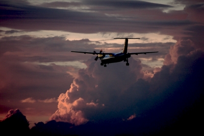soku_20348.jpg :: 乗り物 交通 航空機 飛行機 旅客機 風景 自然 空 雲 