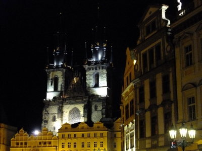 soku_21014.jpg :: プラハ ティーン教会 風景 街並み 都市の風景 外国 夜景 