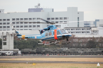 soku_22401.jpg :: 立川駐屯地 乗り物 交通 航空機 ヘリコプター 警視庁 