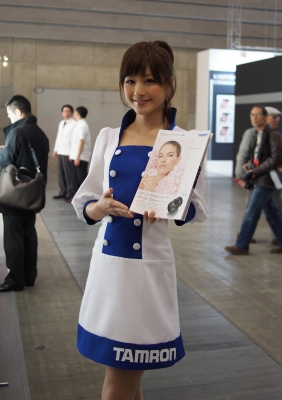 soku_24185.jpg :: 岩田明子 2013 CP+ 人物 女性 コンパニオン モデル TAMRON 