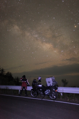 soku_26612.jpg :: 乗り物 交通 自動車 オートバイ バイク 風景 自然 天体 星空 