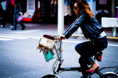 soku_26816.jpg :: 道路 自転車乗り 女性 
