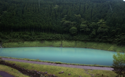 soku_28124.jpg :: 風景 自然 池 渇水 