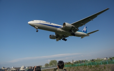 soku_30493.jpg :: 乗り物 交通 航空機 飛行機 旅客機 伊丹空港 千里川 