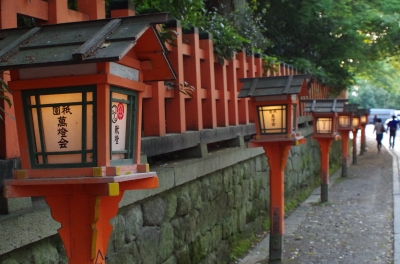 soku_30641.jpg :: 建築 建造物 神社 灯籠 祇園 