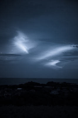 soku_31770.jpg :: 風景 自然 空 暗雲 
