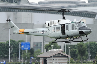 soku_34348.jpg :: 米軍 UH.1 統合防災訓練 乗り物 交通 航空機 ヘリコプター 軍用機 
